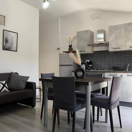 Lägenhet La Fontana Di